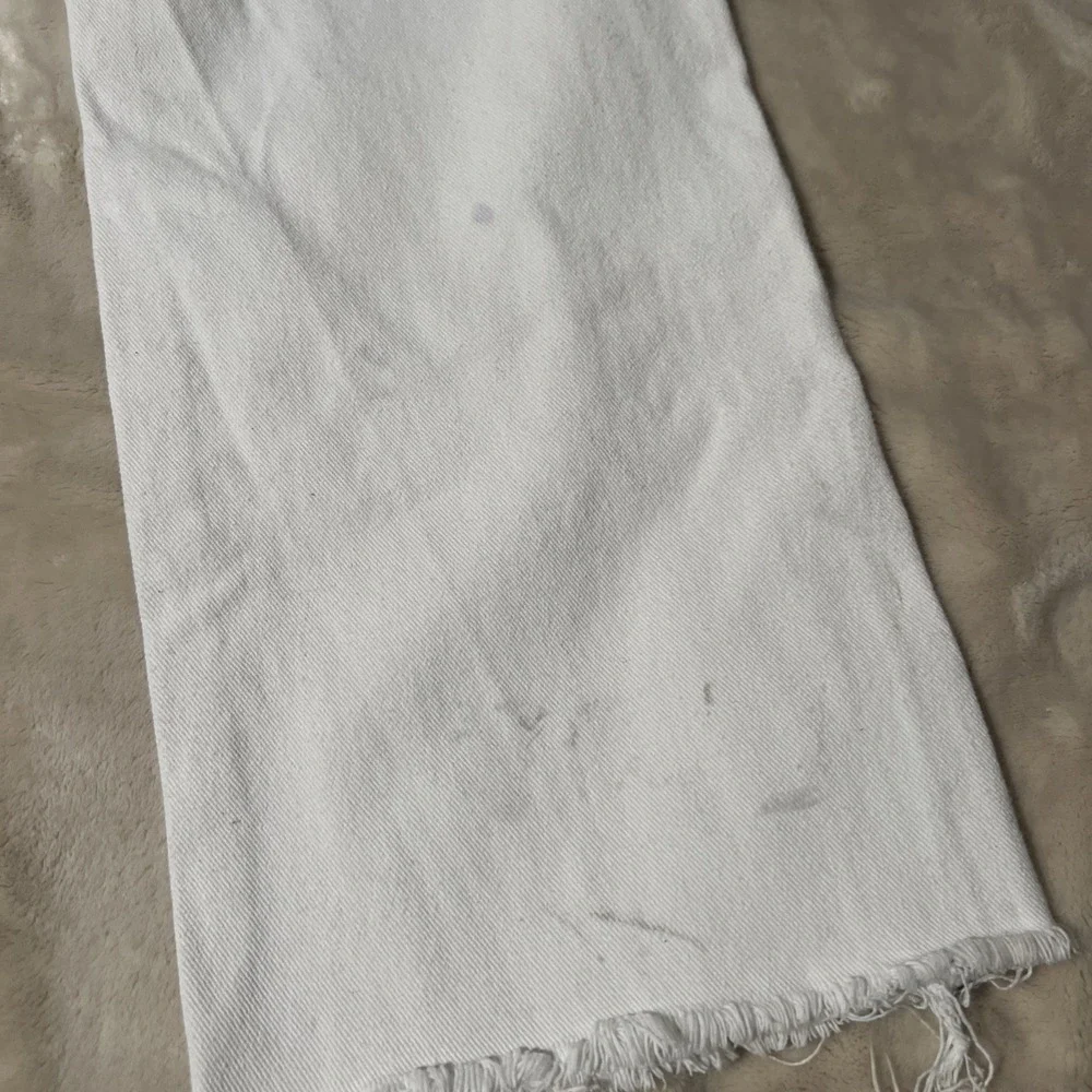 Princess Polly White Jeans Women's 4 Straight Leg Raw Hem Contrast Stitch Denim